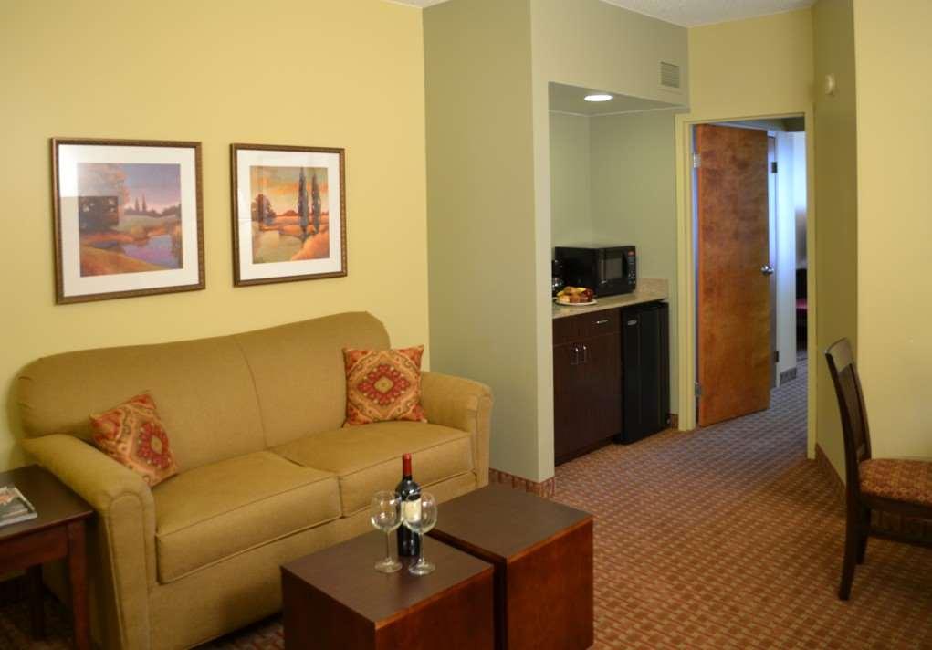 Euro-Suites Hotel Morgantown Szoba fotó