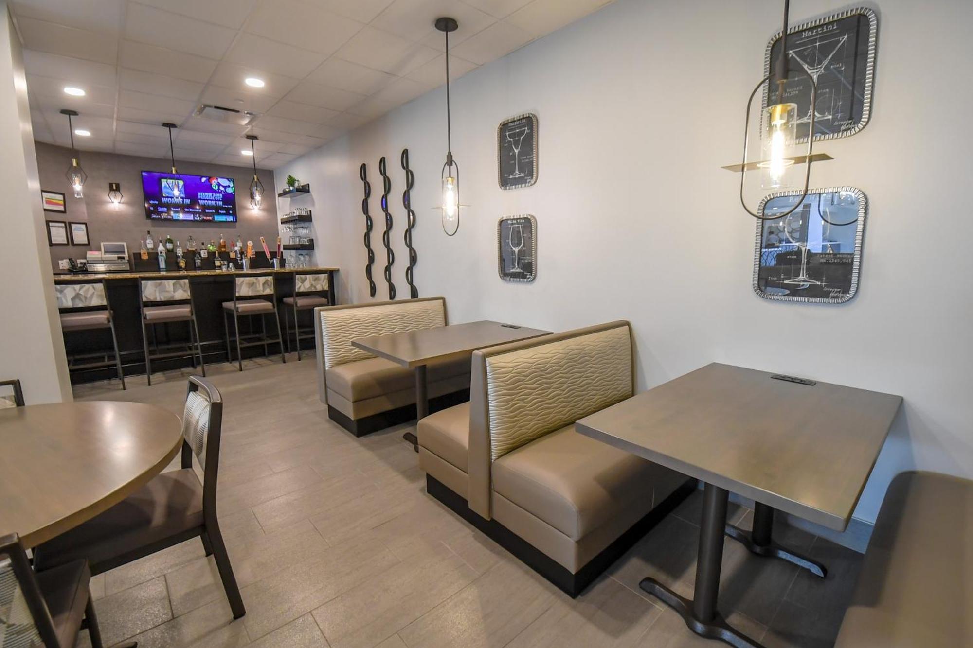 Euro-Suites Hotel Morgantown Kültér fotó