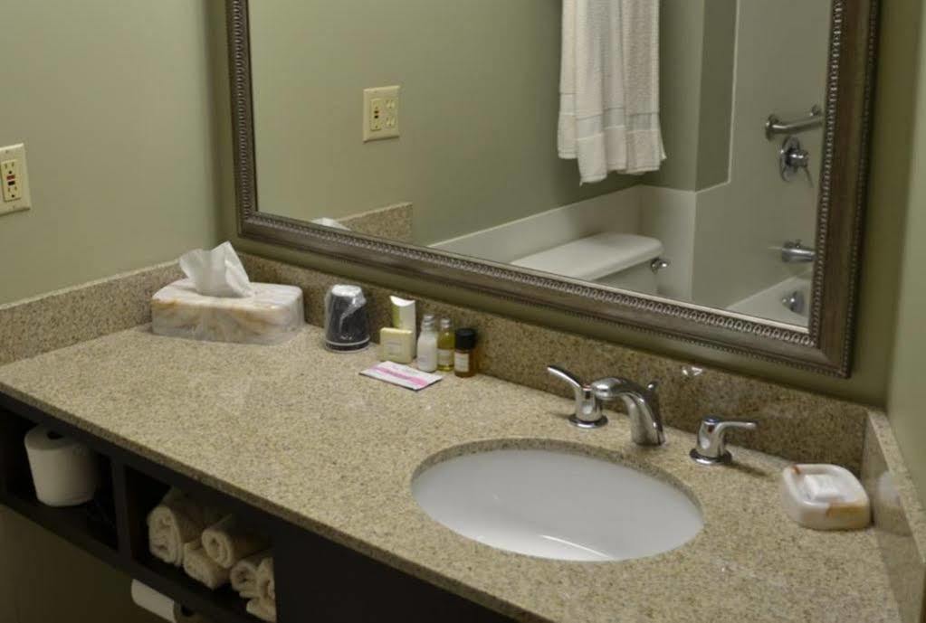 Euro-Suites Hotel Morgantown Kültér fotó